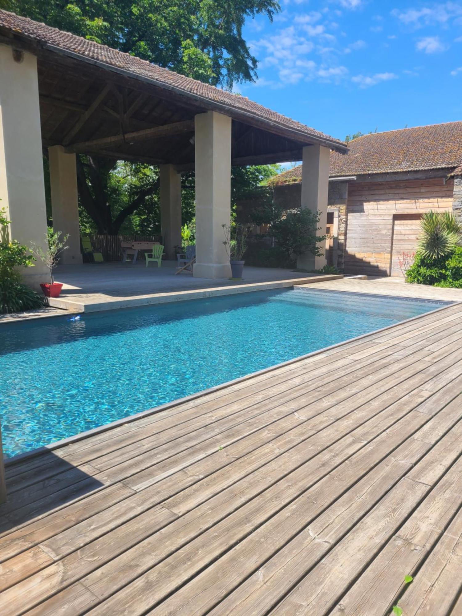 PezensDomaine Du Fresquelアパートメント エクステリア 写真